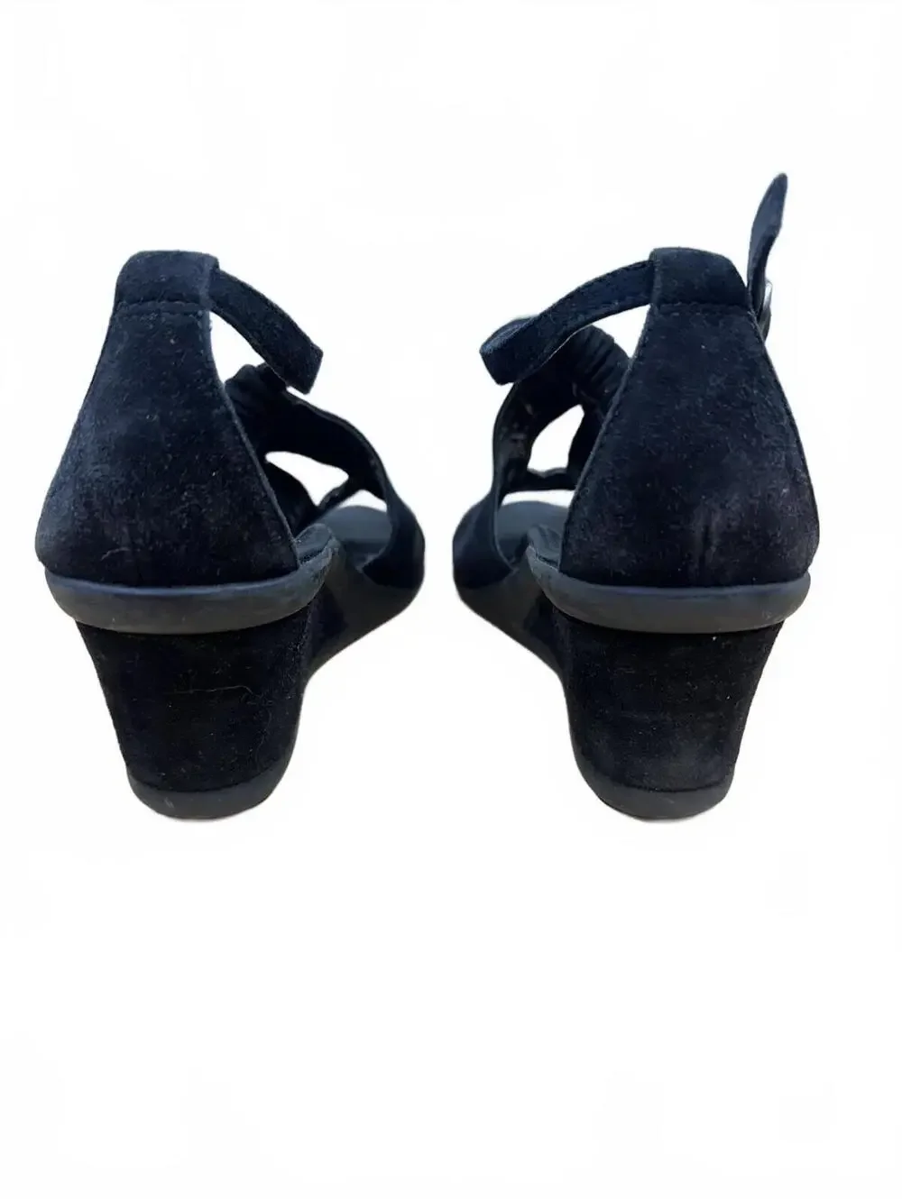 Earth black suede